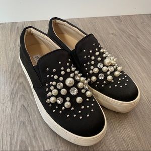 Steve Madden Black Satin Pearl Studded Women’s Shoes - Glamour - Size 6